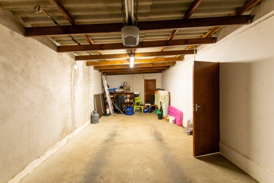 4 Bedroom Property for Sale in Ongegund Village Western Cape